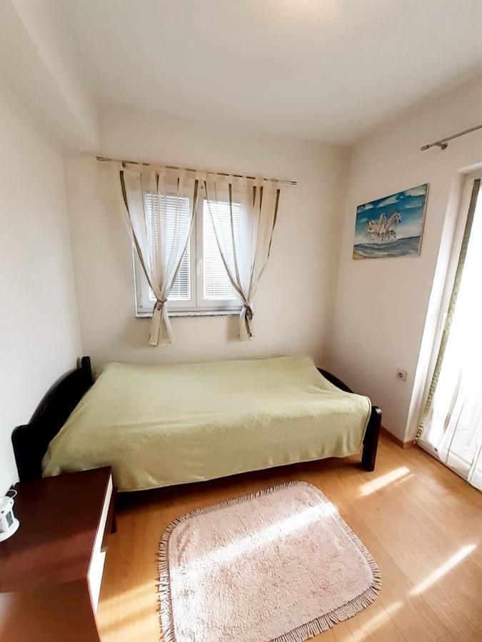 Apartment Mario Лівно Екстер'єр фото