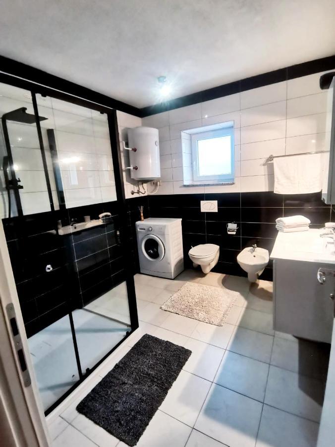 Apartment Mario Лівно Екстер'єр фото
