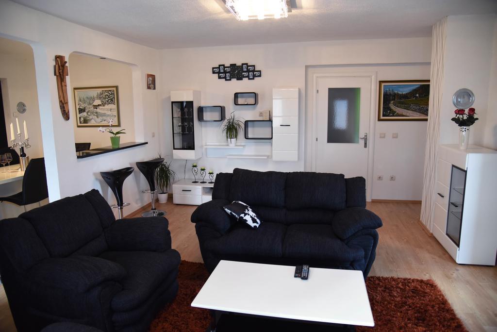 Apartment Mario Лівно Екстер'єр фото